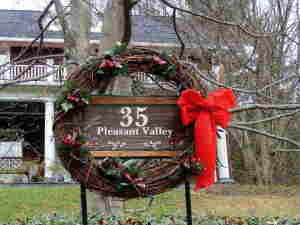 pleasant valley wreath